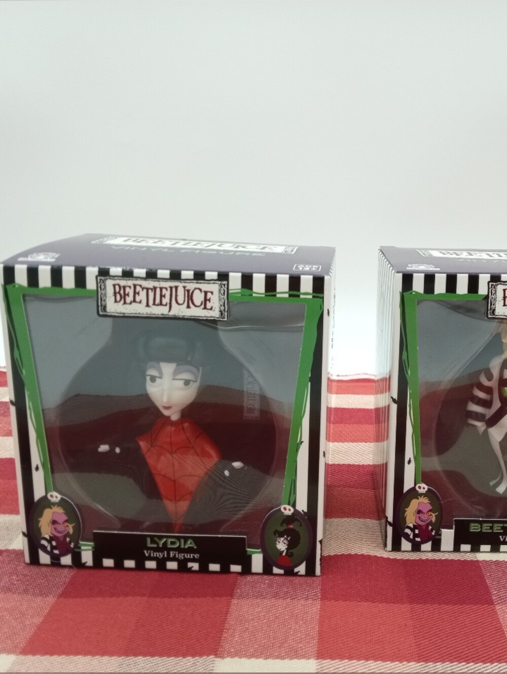 Beetlejuice Vinyl Figure NIB Lydia And Beetlejuice Set